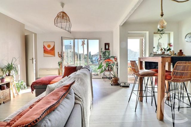 Appartement T4 à vendre - 4 pièces - 69.82 m2 - ST RAPHAEL - 83 - PROVENCE-ALPES-COTE-D-AZUR - Century 21 Sud Habitat